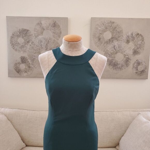 Bardot Elsy Open Back Midi Dress size Small in Green - Picture 3 of 12